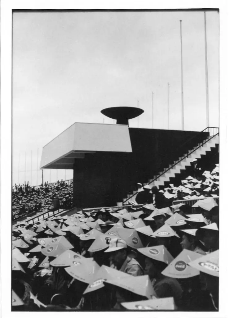 第25回岩手国体(1975)で川口製品活躍(紙製日よけ笠)